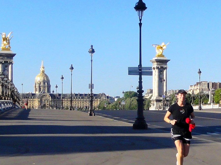 Sur le pont Alexandre III avec Jackie