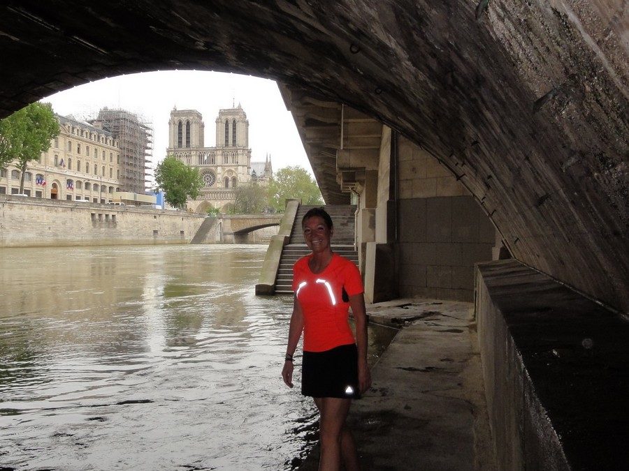 Courir sous le pont Saint-Michel avec Antje