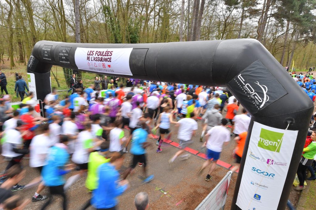 Start of the "Foulées de l'Assurance" 2017 (Stride of Insurance)