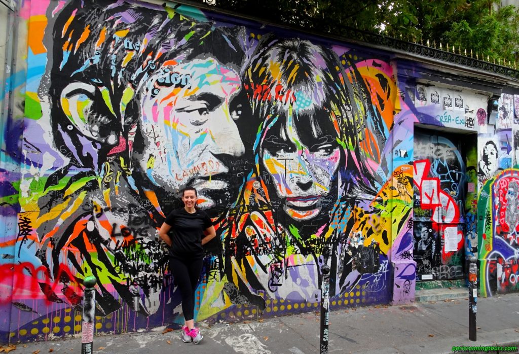 Kristine in front of Serge Gainsbourg's house