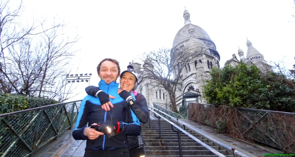 A Montmartre avec l'imposant Sacré Cœur - Merci Daniele et Marina !