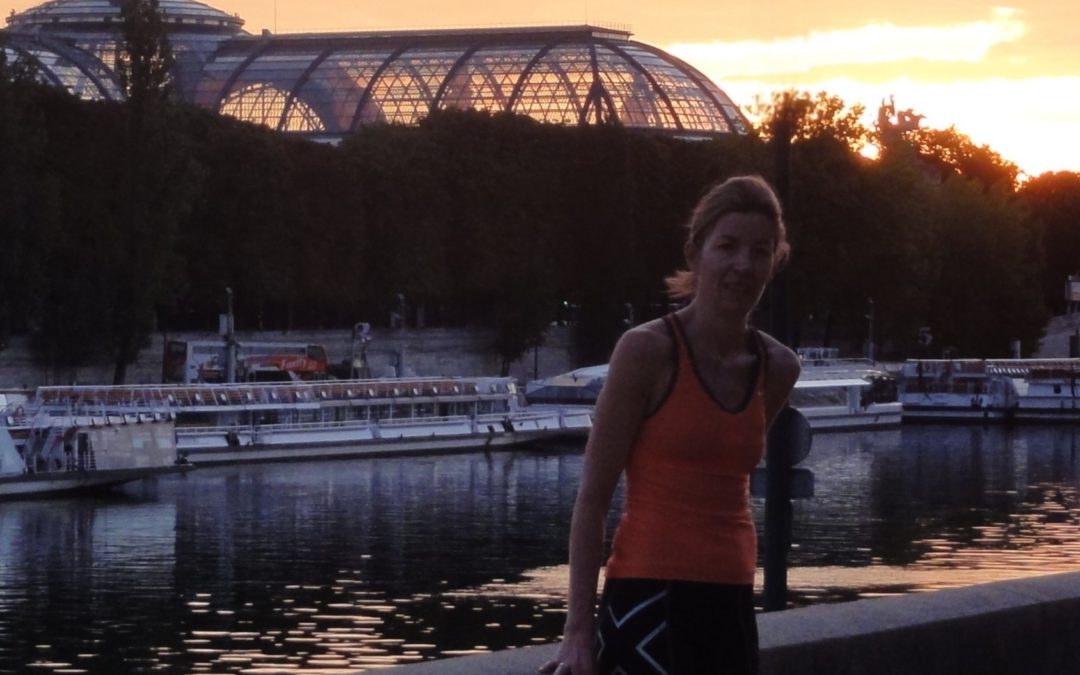 Running at dawn in Paris with Lou