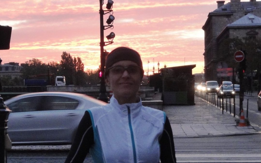 Running in Paris at the sunrise, with Denise