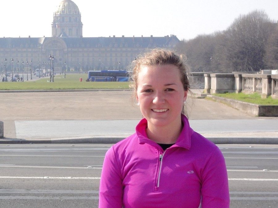 Historic, artistic, scientific and sports stroll in Paris with Isabel