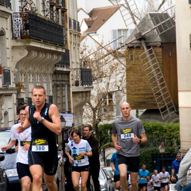 Strides of the Tertre in Montmartre 2018