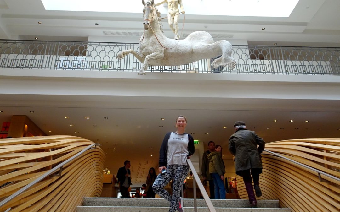 A Parisian adventure under the sign of the God with winged sandals!